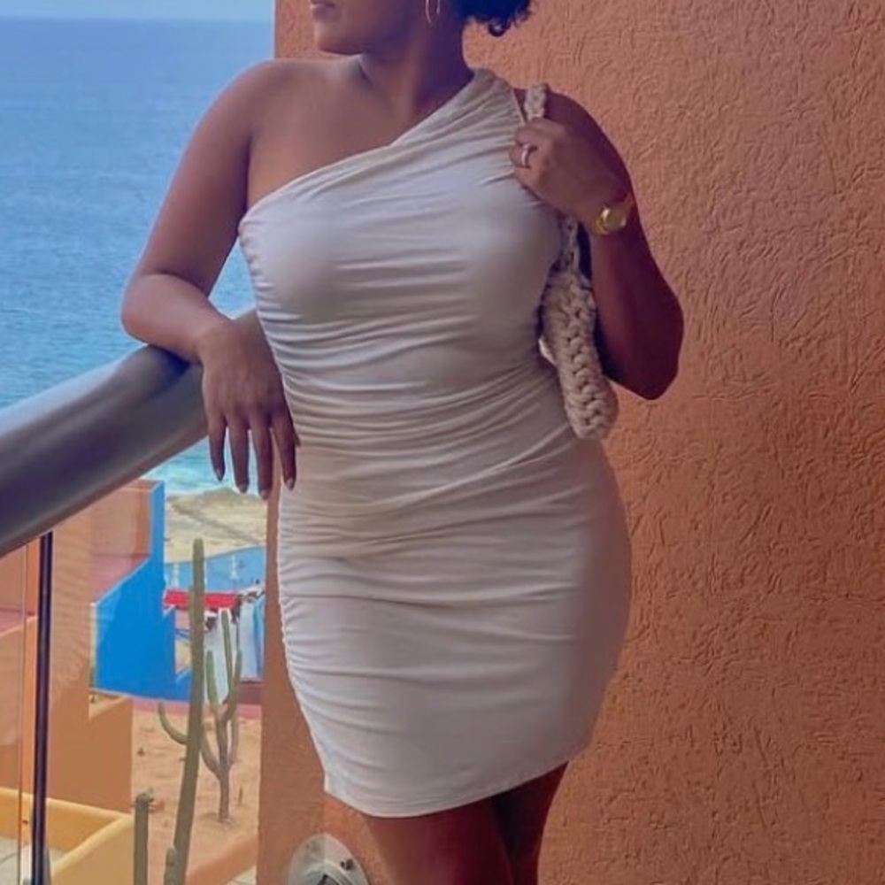 Target One-Shoulder Cream Ruched Bodycon Dress
